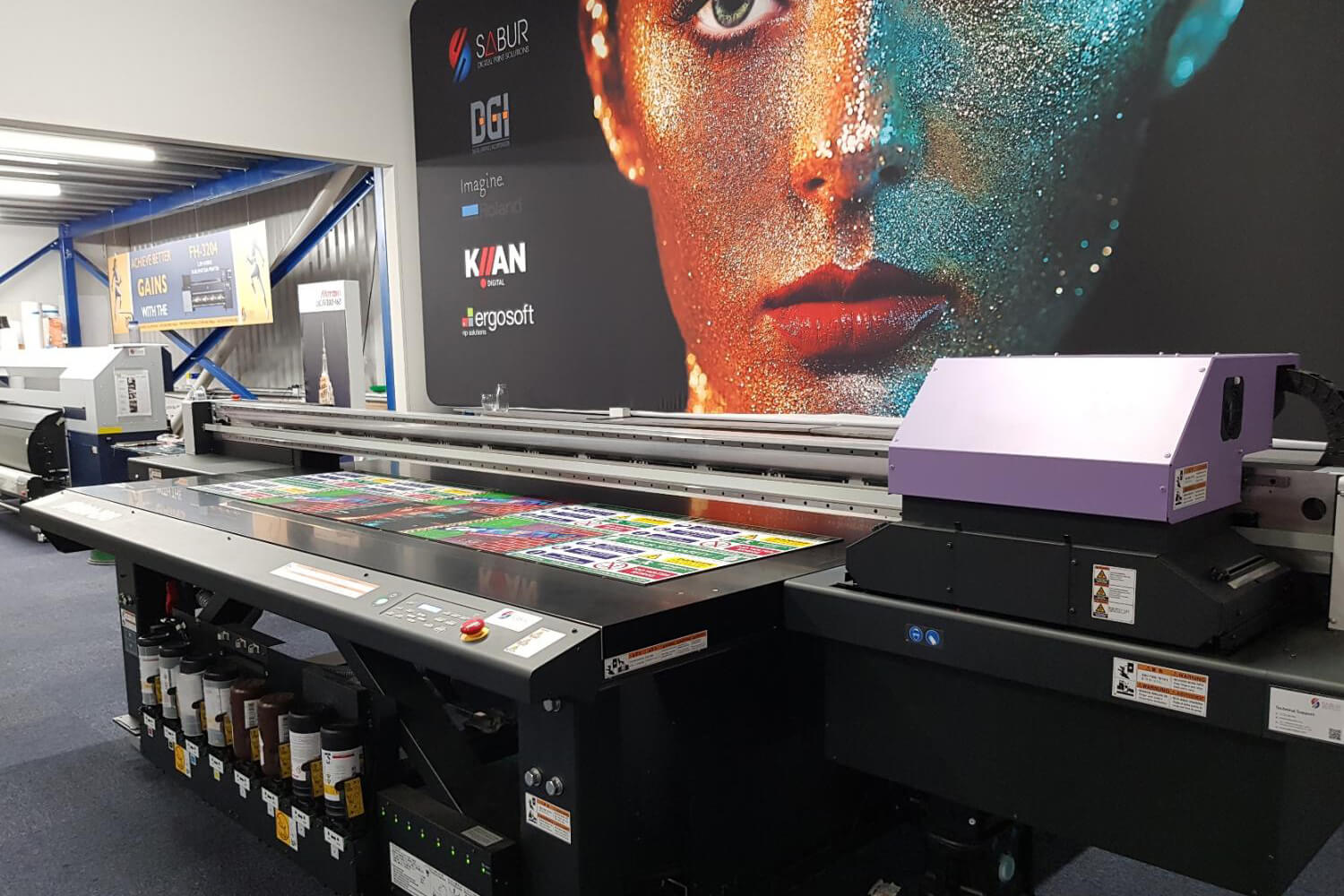 Printer Flatbed Dalam Digital Printing