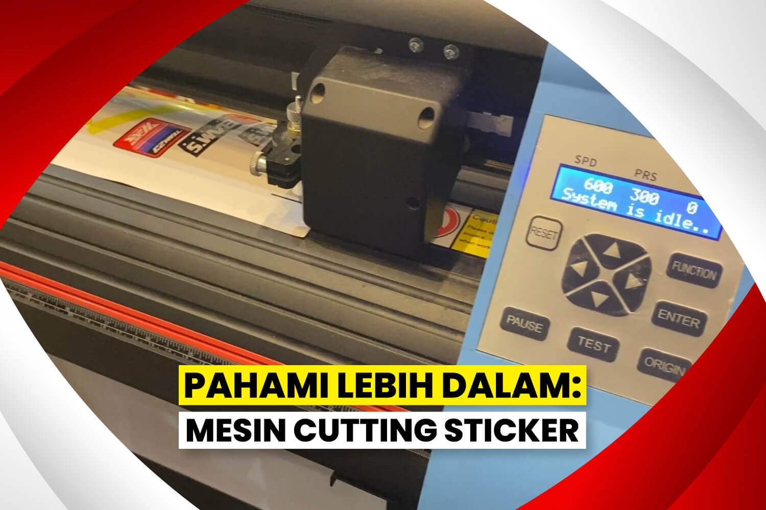Mesin Cutting Sticker Modern Di Lingkungan Percetakan