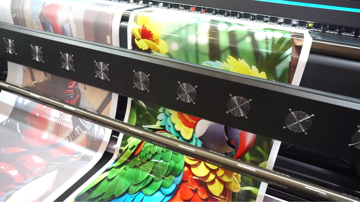 Hasil Cetak Berkualitas Tinggi Dari Printer Liyu Xline, Membantu Pelaku Bisnis Digital Printing Meraih Profit Lebih Cepat.